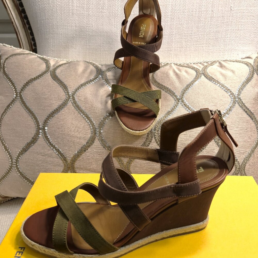 FENDI Canvas Colorblock Pattern Zippered Sandals